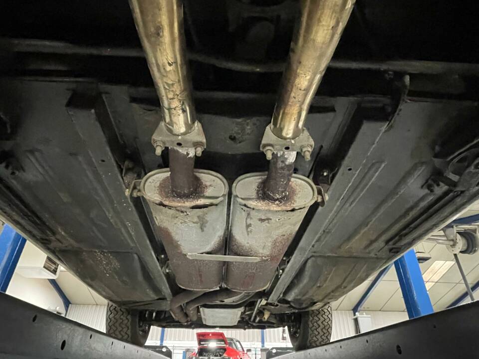 Image 13/13 of Jaguar Type E 3.8 (1964)