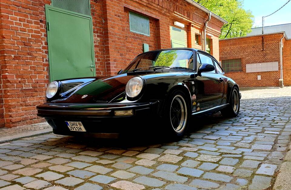 Image 33/64 de Porsche 911 SC 3.0 (1978)