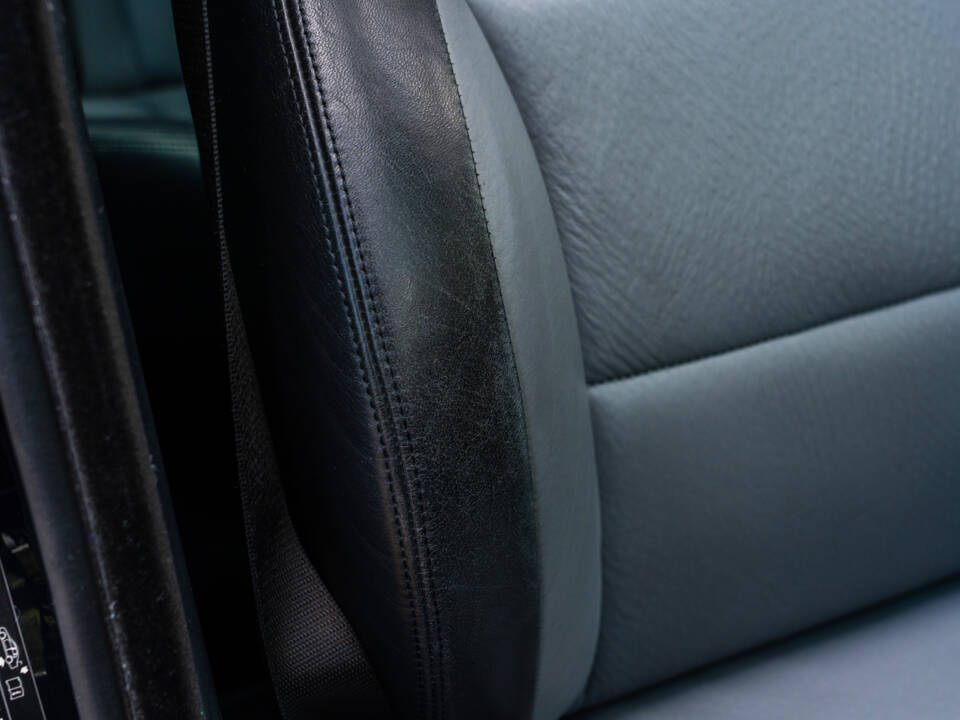 Image 28/56 of BMW M5 (2000)
