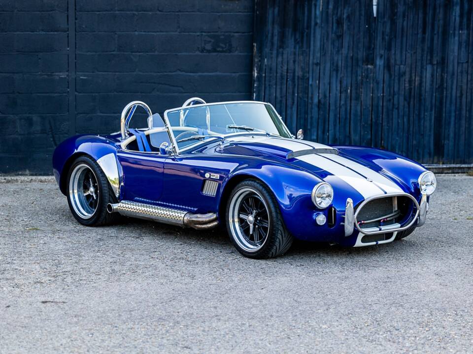 Image 32/50 of Dax Cobra (2005)