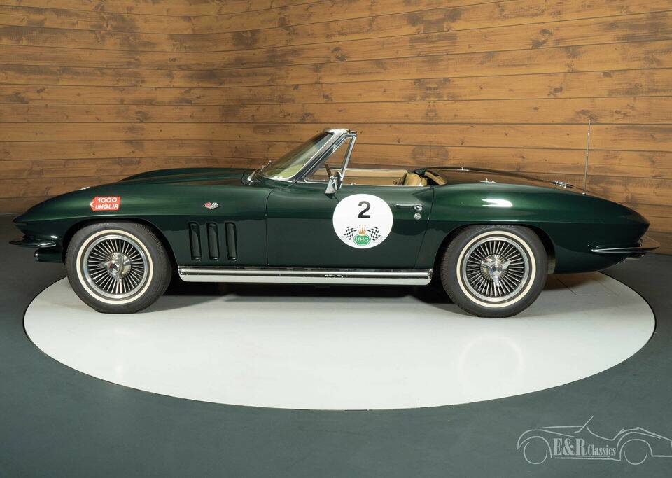Obraz 7/8 pojazdu Chevrolet Corvette Sting Ray Convertible (1965)