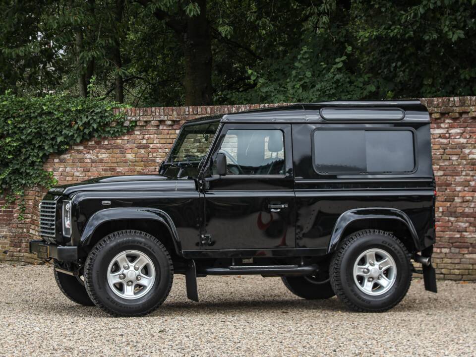 Bild 13/50 von Land Rover Defender 90 (2013)