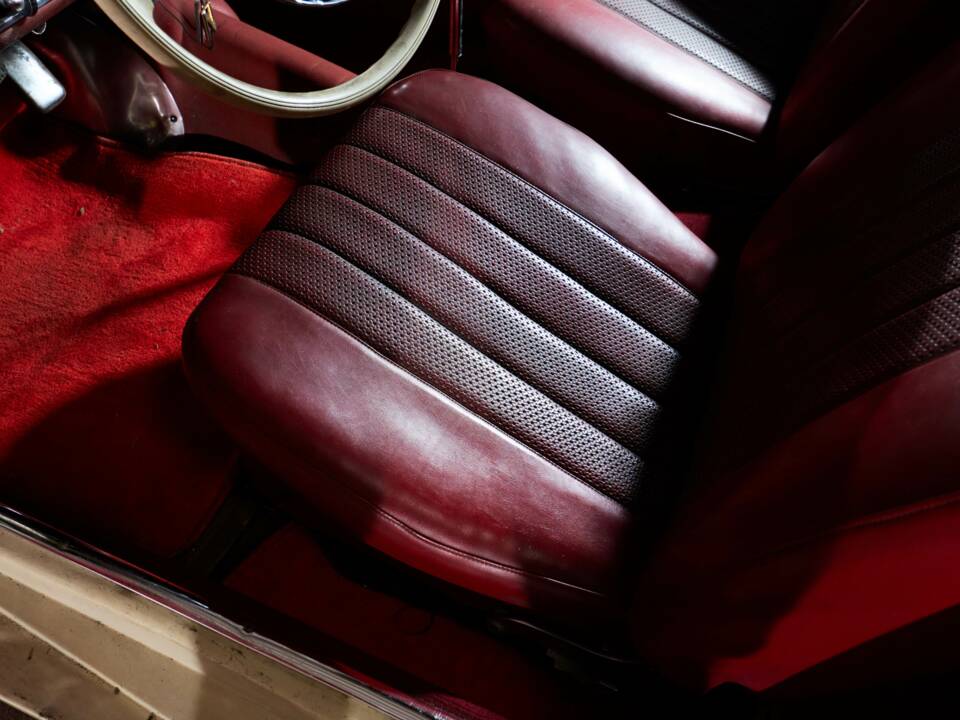Image 48/83 de Mercedes-Benz 190 SL (1959)
