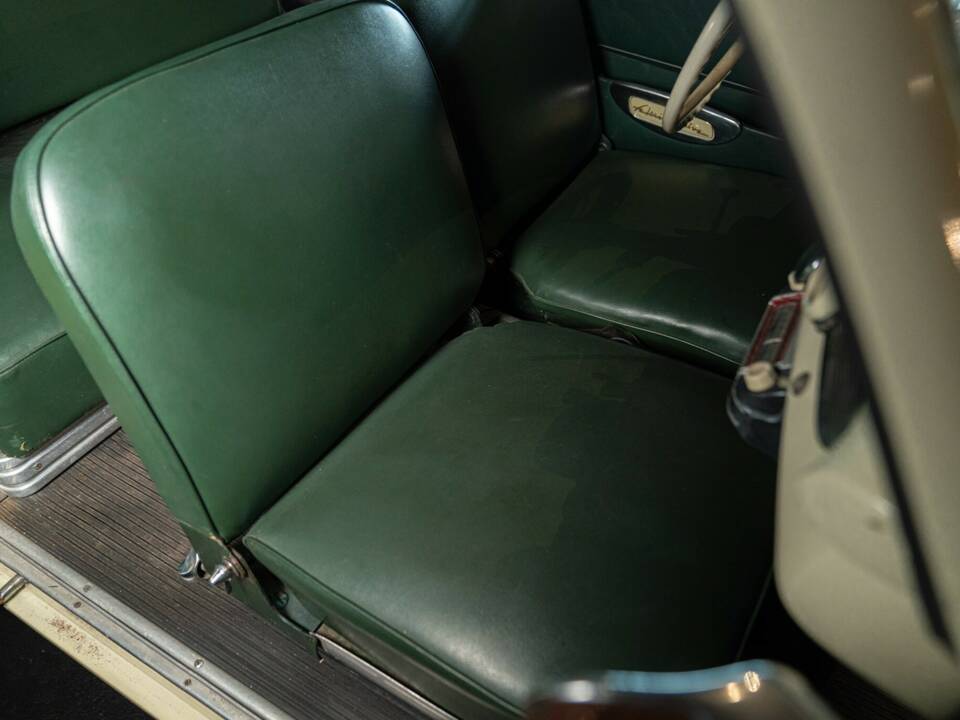 Imagen 30/50 de FIAT 1100 Ghia (1947)