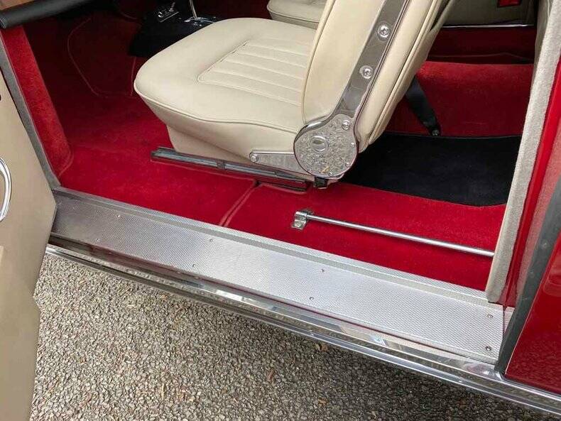 Image 33/50 of Bristol 410 (1967)