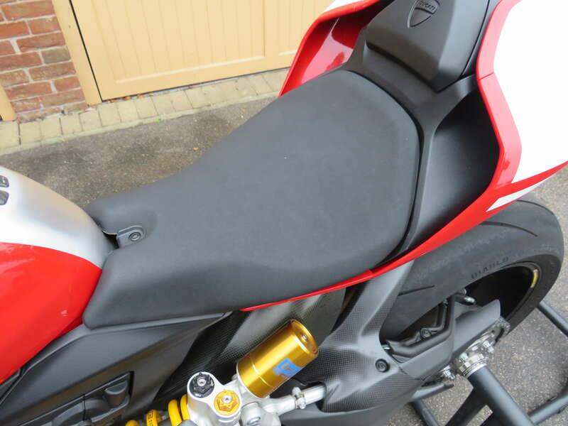 Bild 19/49 von Ducati DUMMY (2017)