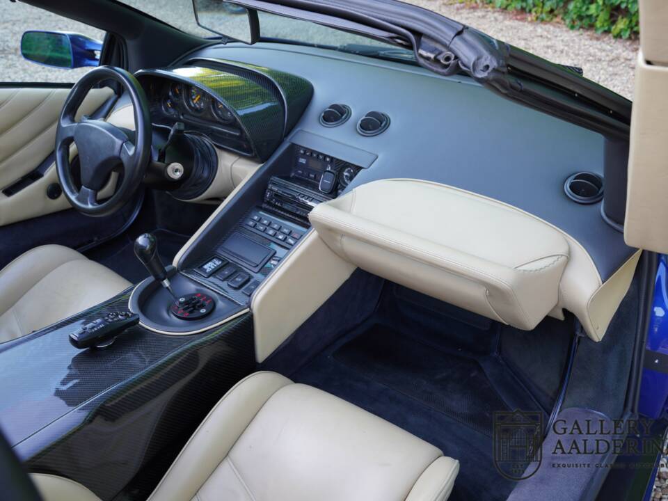 Imagen 44/50 de Lamborghini Diablo VT Roadster (1996)