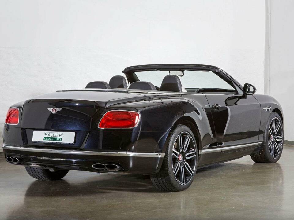 Immagine 2/20 di Bentley Continental GT V8 (2017)