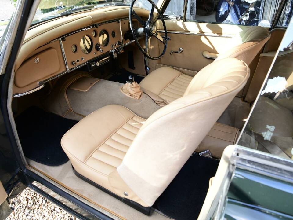 Image 41/50 of Jaguar XK 150 FHC (1960)