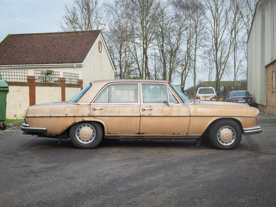 Image 5/17 of Mercedes-Benz 280 SE 3,5 (1972)