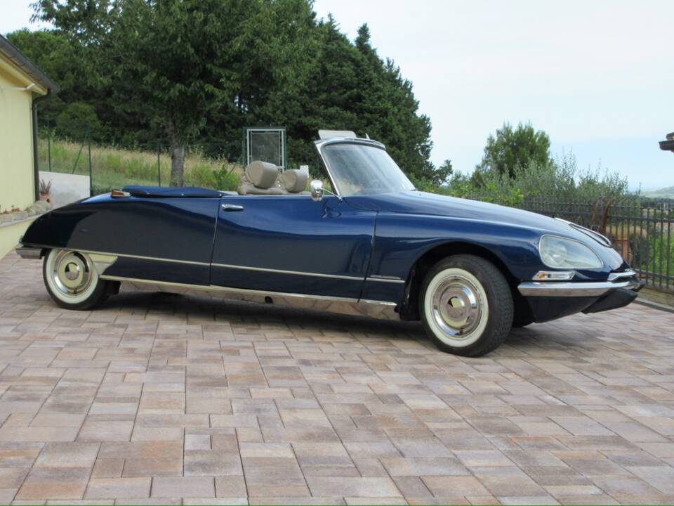 Imagen 2/36 de Citroën DS 21 Chapron (1970)