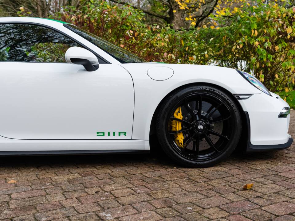 Image 10/42 of Porsche 911 R (2016)