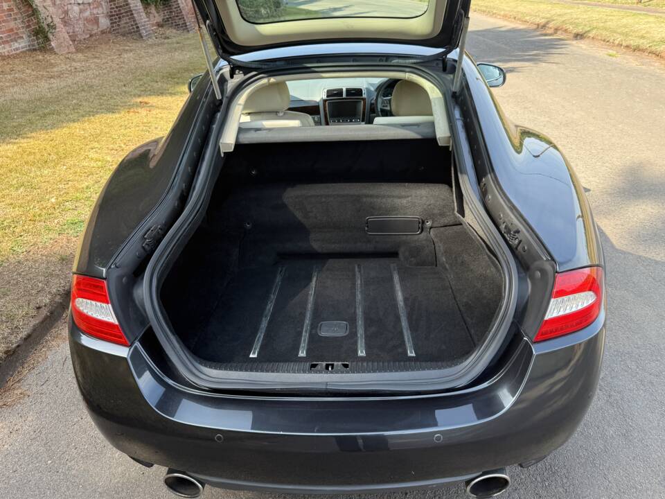 Bild 29/32 von Jaguar XK (2011)