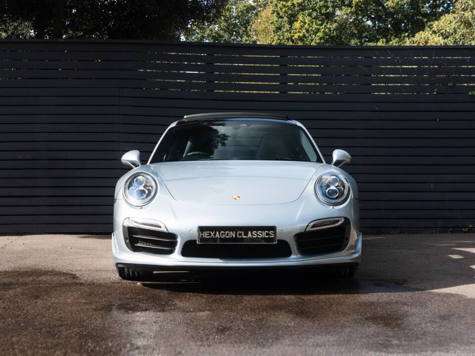Image 16/57 of Porsche 911 Turbo S (2013)