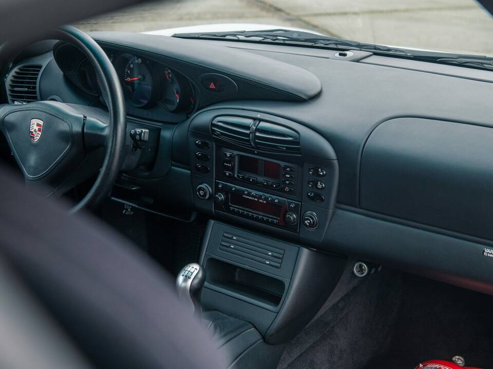 Imagen 18/25 de Porsche 911 GT2 Clubsport (2001)