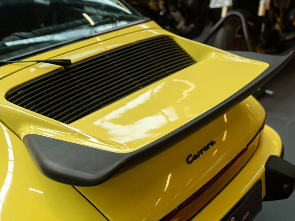 Image 13/50 of Porsche 911 Carrera 2.7 (1975)