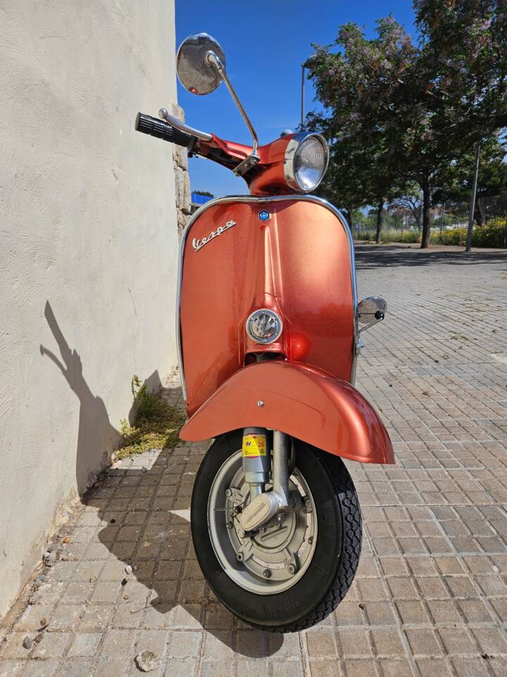 Immagine 6/88 di Motovespa Vespa 125 SL (1975)