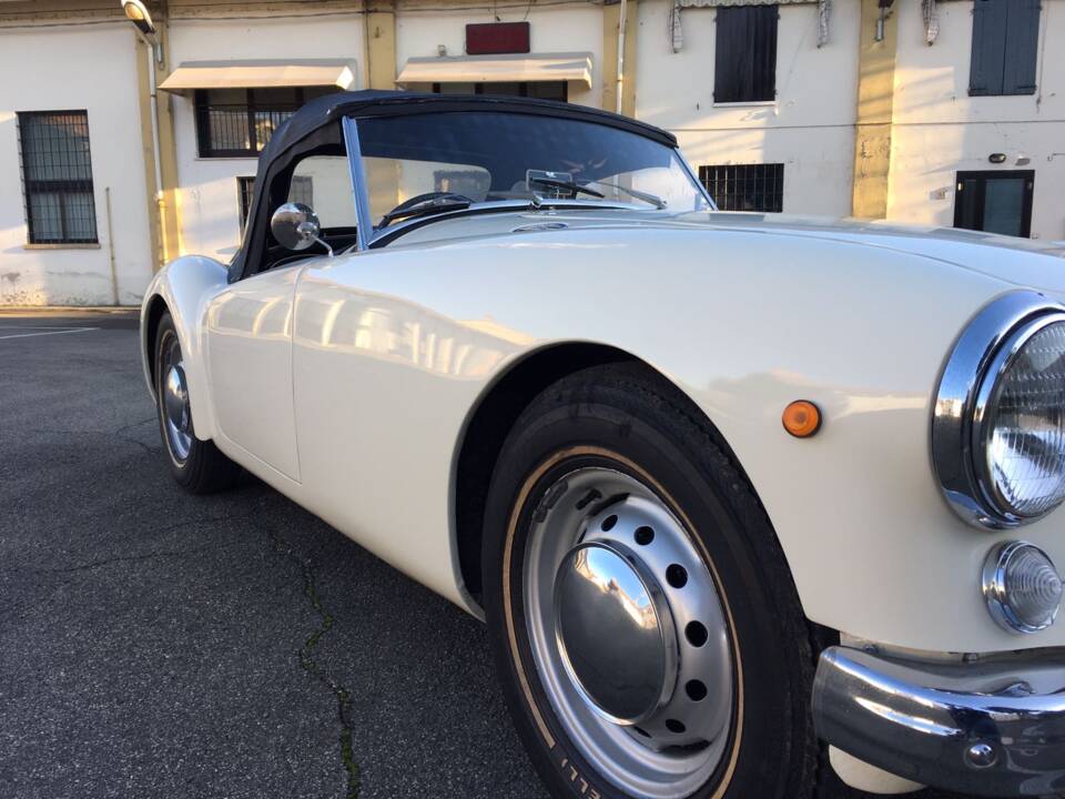 Image 3/10 of MG MGA 1500 (1959)