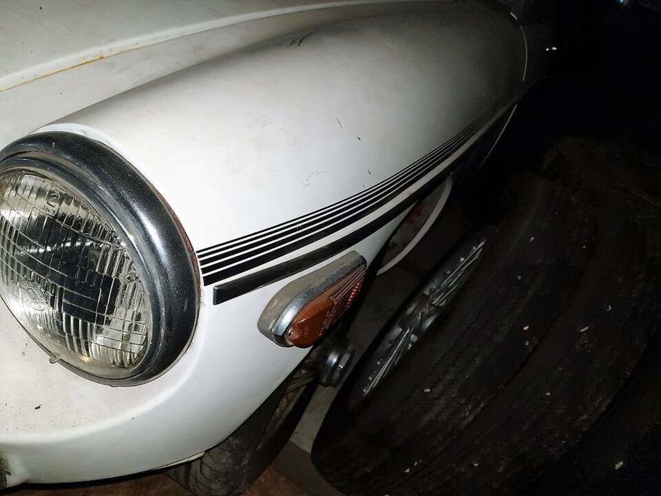 Afbeelding 13/46 van MG MGB (1971)