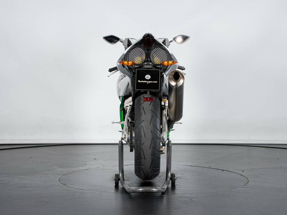 Bild 3/50 von Benelli DUMMY (2002)