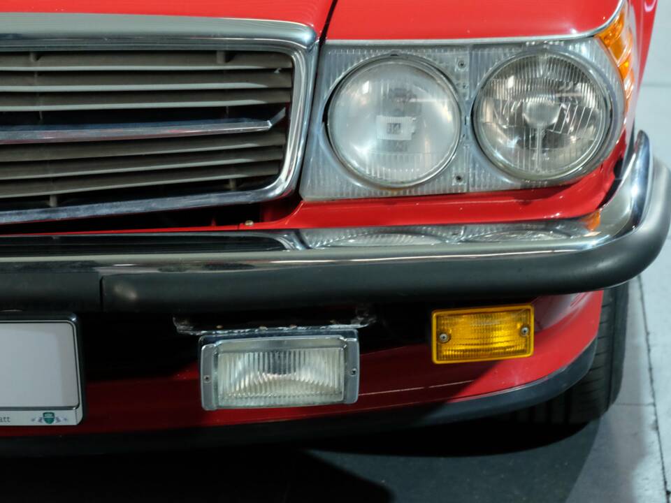 Image 28/42 de Mercedes-Benz 560 SL (1988)