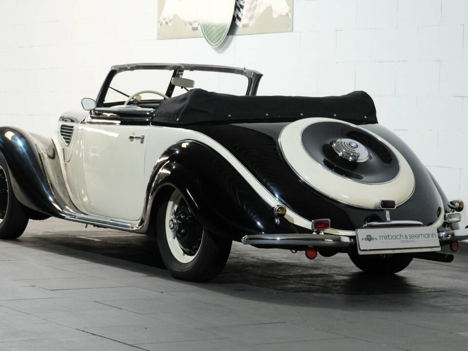 Image 3/33 de BMW 327 (1940)