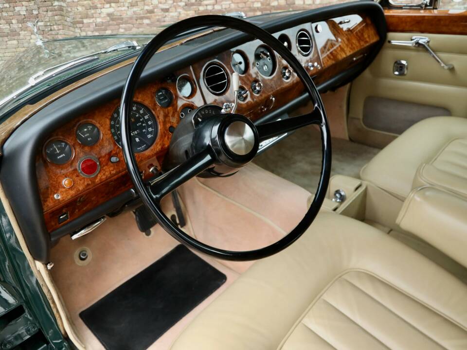 Bild 3/50 von Rolls-Royce Silver Shadow I (1967)