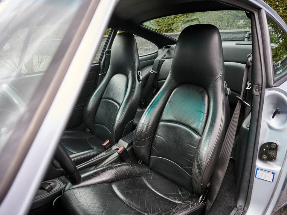 Bild 27/32 von Porsche 911 Carrera (1995)