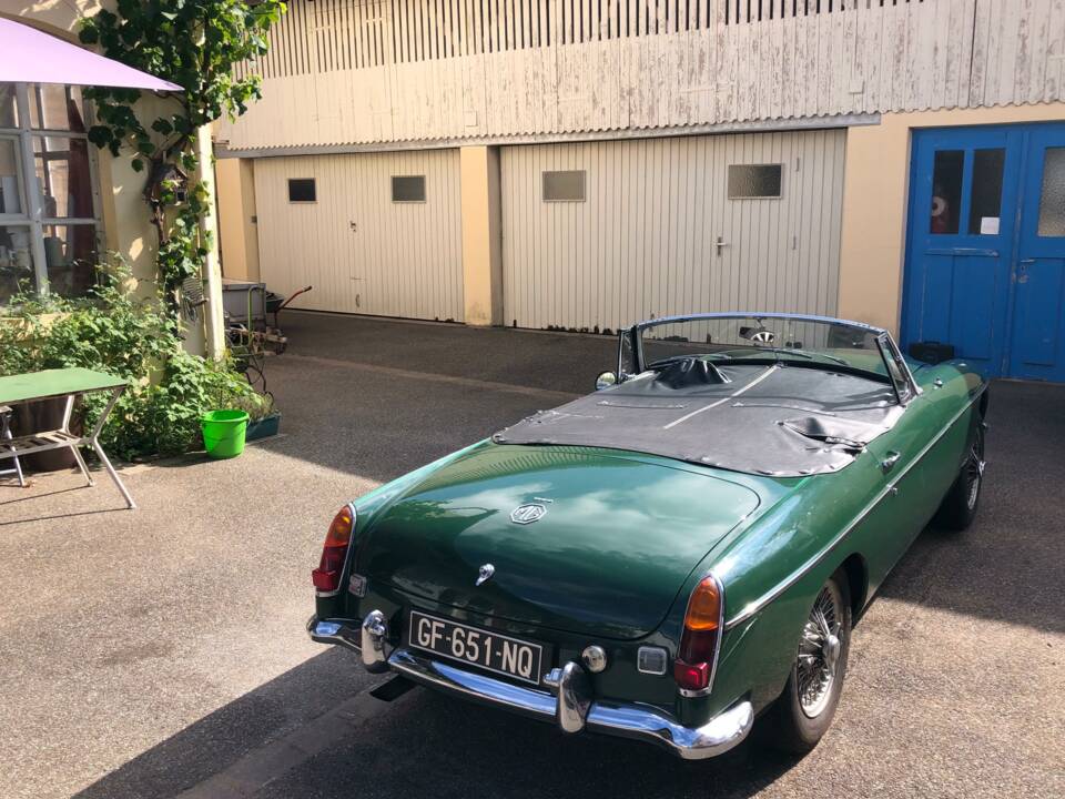 Imagen 4/8 de MG MGC (1968)