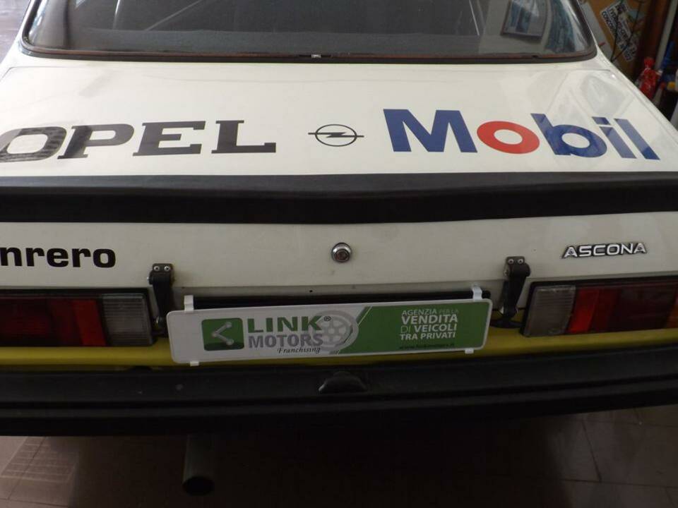 Imagen 32/40 de Opel Ascona 2000 SR (1981)
