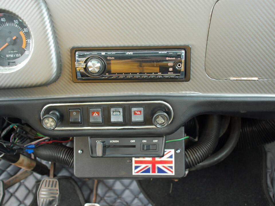 Image 26/38 of Mini 1000 (1987)