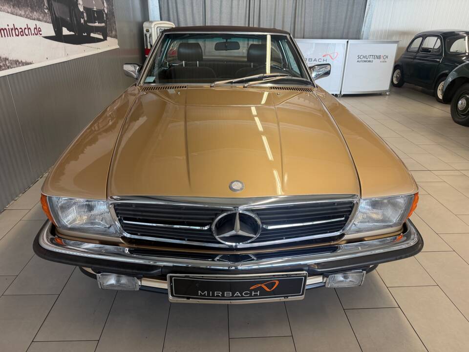 Image 4/18 of Mercedes-Benz 560 SL (1986)