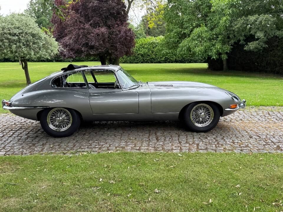 Image 9/30 de Jaguar Type E 4.2 (1965)