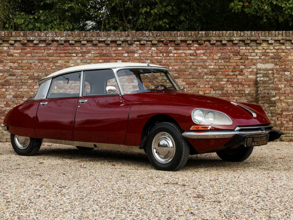 Image 47/50 de Citroën DS 21 (1971)