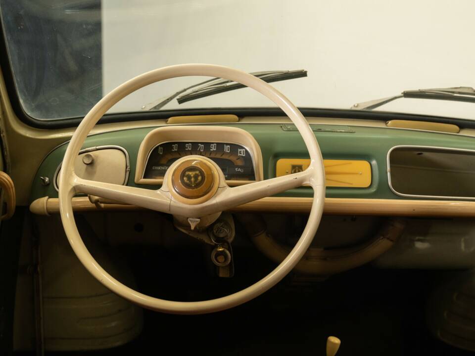 Image 27/30 of Renault Dauphine Gordini (1961)