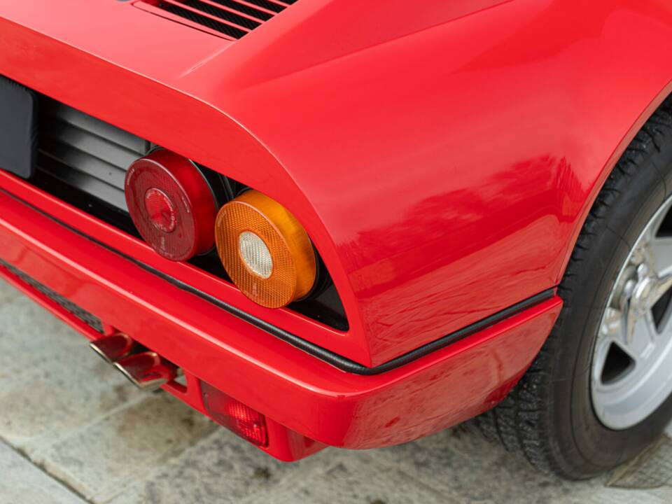 Obraz 21/50 pojazdu Ferrari 512 BBi (1982)