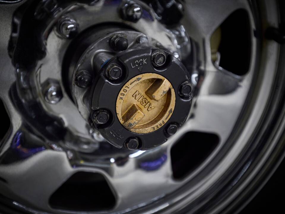 Afbeelding 47/100 van Toyota Land Cruiser LJ77 (1991)