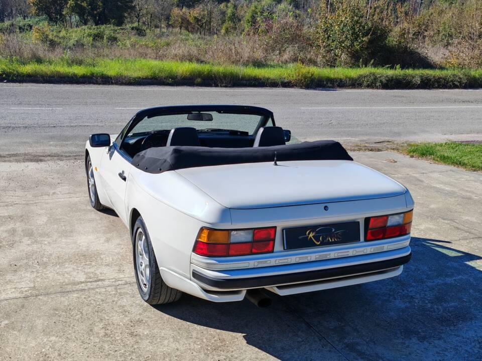 Immagine 5/49 di Porsche 944 S2 (1991)