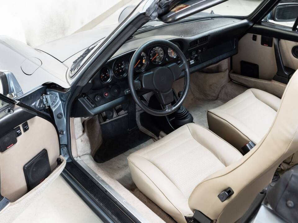 Imagen 8/32 de Porsche 911 SC 3.0 (1983)