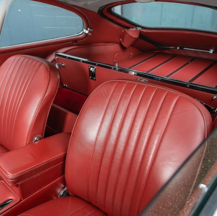 Bild 14/18 von Jaguar E-Type 4.2 (1965)