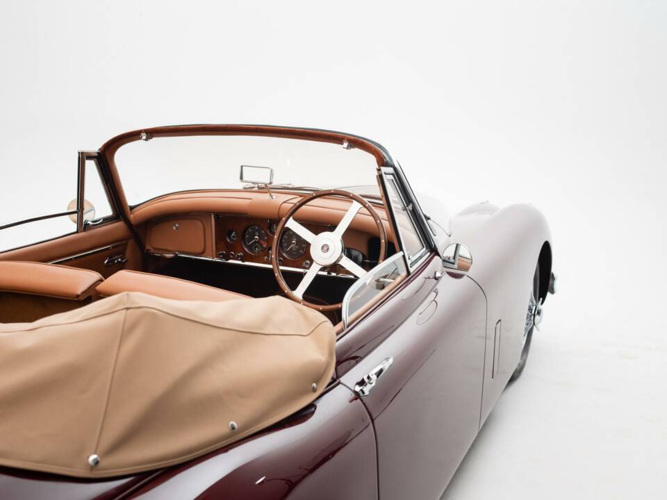 Bild 29/41 von Jaguar XK 150 3.8 SE OTS (1960)