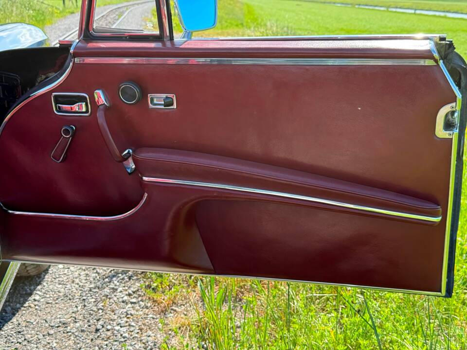 Bild 15/73 von Mercedes-Benz 280 SE 3,5 (1970)