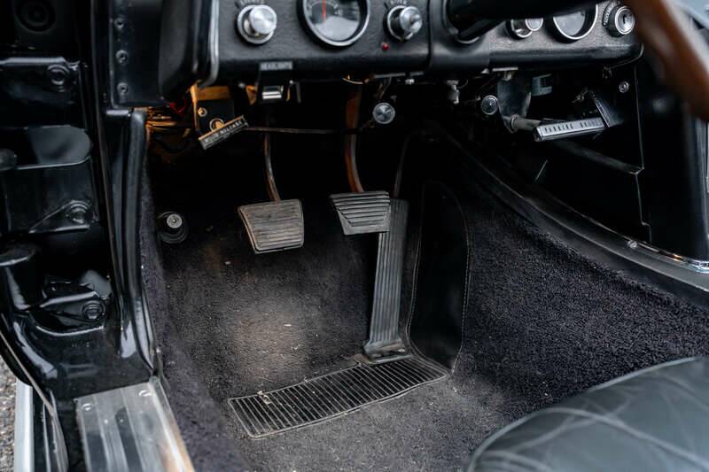 Image 28/50 of Chevrolet Corvette Sting Ray Convertible (1965)