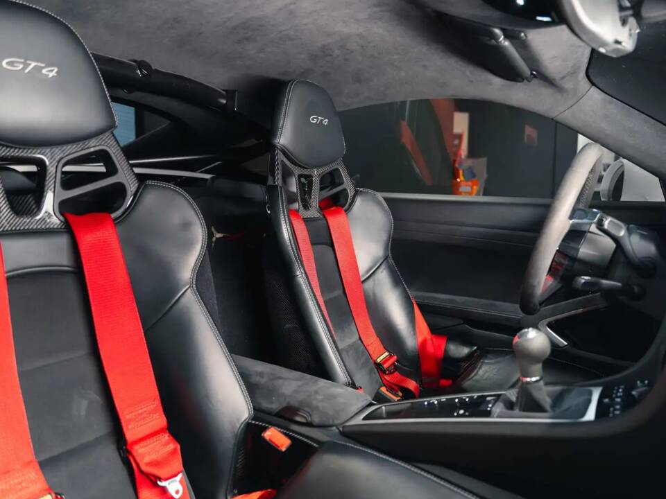 Afbeelding 29/36 van Porsche Cayman GT4 (2016)