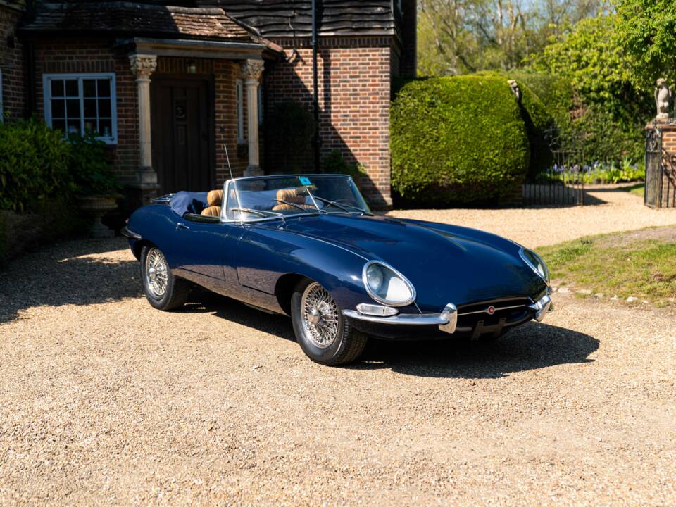 Bild 10/50 von Jaguar XK-E (1967)