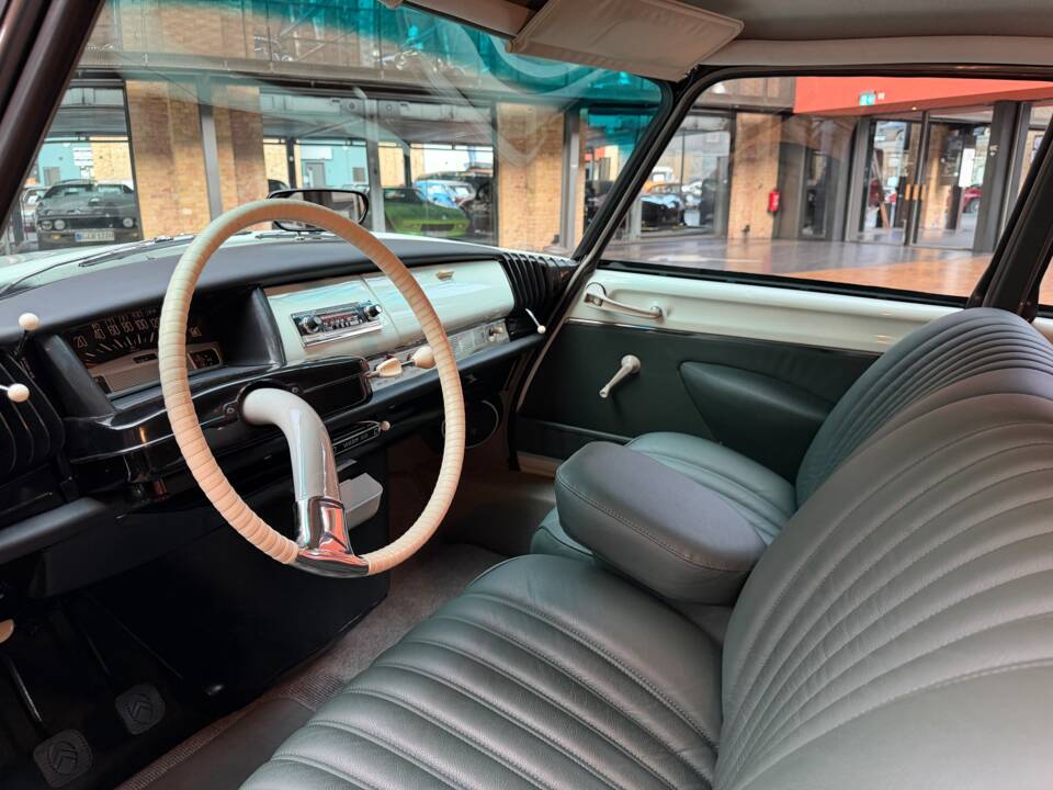 Immagine 19/43 di Citroën ID 19 (1958)