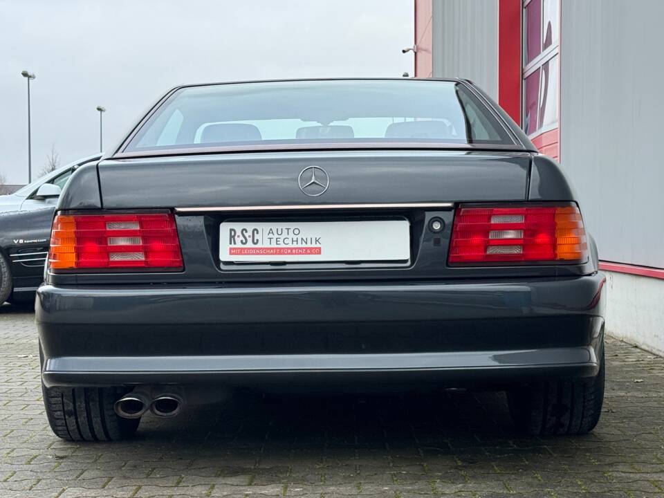 Imagen 9/46 de Mercedes-Benz 500 SL 6.0 AMG (1992)