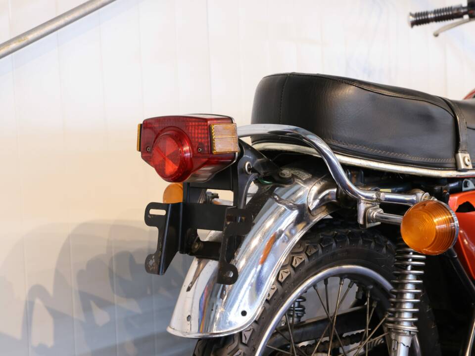 Image 4/26 of Honda CB 200 (1976)