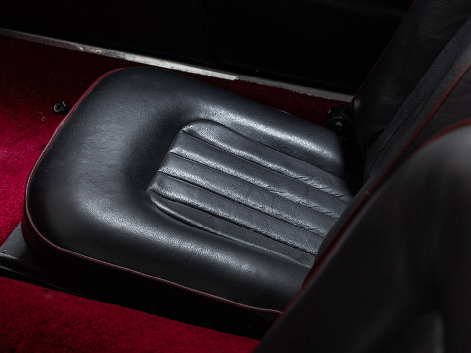 Image 23/39 of Alfa Romeo 2000 Spider (1960)