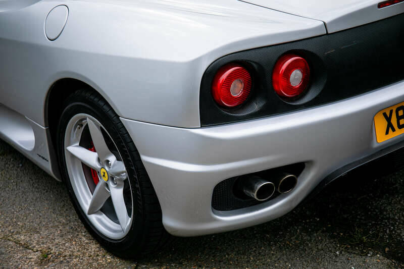 Image 32/39 de Ferrari 360 Modena (2001)